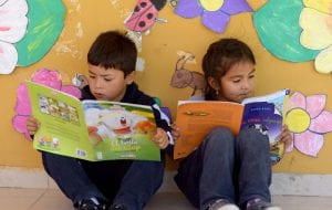 fundacion-oportunidad-niños-leyendo